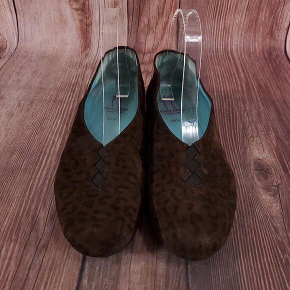 *FLAW* Thierry Rabotin Womens Size 8 Leopard Print Loafer Flats Shoes - Picture 5 of 14